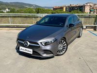 Usado Mercedes A180 116 CV (85 kW) 2019 Gris Utilitario