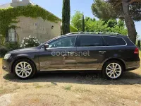 Usado VW Passat Highline 170 CV (125 kW) 2011 Marrón Familiar