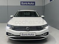 Usado VW Passat Executive 150 CV (110 kW) 2021 Blanco Familiar