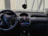 Usado Peugeot 206 70 CV (51 kW) 2002 Azul Berlina