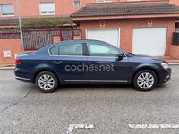 Usado VW Passat Edition 140 CV (102 kW) 2012 Azul Berlina