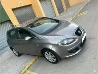 Usado Seat Altea Sport 140 CV (102 kW) 2007 Gris / plata Monovolumen