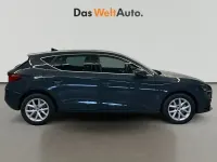Usado Seat Leon Style 116 CV (85 kW) 2025 Azul Berlina