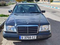 Usado Mercedes E320 219 CV (161 kW) 1995 Gris Coupe