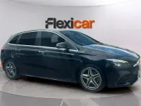 Usado Mercedes B180 116 CV (85 kW) 2022 Negro Utilitario