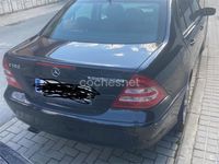 Usado Mercedes C180 Sport Edition 143 CV (105 kW) 2006 Azul Berlina