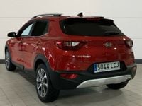 Usado Kia Stonic 100 CV (73 kW) 2019 Rojo SUV