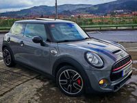 Usado Mini Cooper S 192 HP (141 kW) 2016 Cinzento Citadino