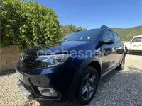 Usado Dacia Sandero Comfort 90 CV (66 kW) 2019 Azul Berlina