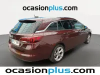 Usado Opel Astra Dynamic 150 CV (110 kW) 2018 Rojo Familiar