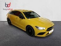 Usado Mercedes CLA200 Shooting Brake 150 CV (110 kW) 2020 Amarillo Familiar