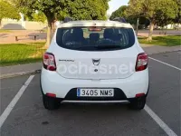 Usado Dacia Sandero Stepway 90 CV (66 kW) 2014 Blanco Berlina