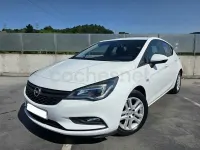 Usado Opel Astra Business 110 CV (80 kW) 2017 Blanco Berlina