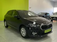 Usado Skoda Fabia Selection 95 CV (69 kW) 2025 Negro Utilitario