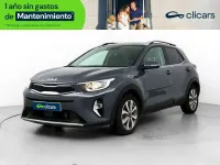 Usado Kia Stonic 100 CV (73 kW) 2022 Gris / plata SUV