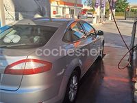 Usado Ford Mondeo Trend 140 CV (102 kW) 2010 Gris / plata Berlina