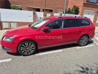 Usado VW Passat Highline 170 CV (125 kW) 2011 Granate Familiar