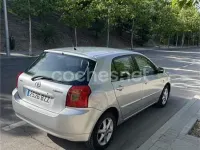 Usado Toyota Corolla Terra 110 CV (80 kW) 2002 Gris / plata Berlina