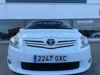 Usado Toyota Auris Active 90 CV (66 kW) 2011 Blanco Utilitario