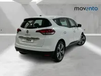 Usado Renault Scénic Zen 140 CV (102 kW) 2018 Blanco Monovolumen