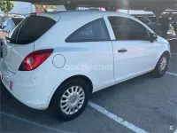 Usado Opel Corsa Essentia 85 CV (62 kW) 2010 Blanco Utilitario