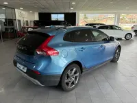 Usado Volvo V40 CC Kinetic 115 CV (84 kW) 2015 Azul Familiar