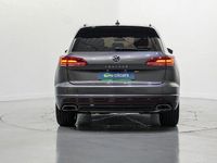Usado VW Touareg R-line 231 CV (169 kW) 2020 Gris SUV