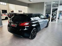 Usado Peugeot 308 Style 110 CV (80 kW) 2017 Gris / plata Berlina