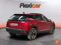 Usado Peugeot 2008 Allure 100 HP (73 kW) 2023 Vermelho SUV