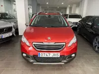 Usado Peugeot 2008 Allure 120 CV (88 kW) 2015 Burdeos SUV