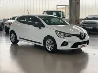 Usado Renault Clio V Business 100 CV (73 kW) 2022 Blanco Berlina