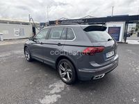 Usado VW Tiguan R-line 150 CV (110 kW) 2022 Gris / plata SUV