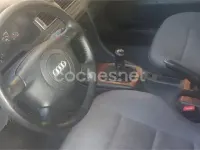 Usado Audi A6 165 CV (121 kW) 1999 Gris / plata Berlina