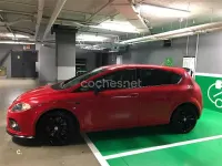 Usado Seat Leon CUPRA 240 CV (176 kW) 2008 Rojo Utilitario