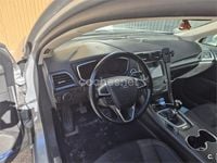 Usado Ford Mondeo Titanium 165 CV (121 kW) 2019 Gris / plata Berlina