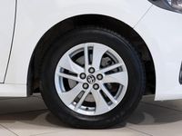 Usado Toyota Yaris Business Edition 116 CV (85 kW) 2022 Blanco Berlina