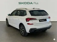 Usado Skoda Kamiq Selection 115 CV (84 kW) 2025 Blanco SUV