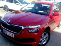 Usado Skoda Kamiq Active 95 CV (69 kW) 2022 Rojo SUV