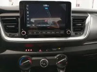 Usado Kia Stonic 100 CV (73 kW) 2024 Gris SUV