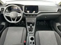 Usado VW T-Cross 95 CV (69 kW) 2024 Gris / plata SUV