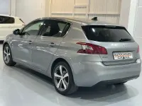 Usado Peugeot 308 Allure 150 CV (110 kW) 2016 Gris / plata Berlina