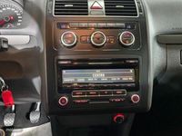 Usado VW Touran Business 115 CV (84 kW) 2015 Azul Monovolumen