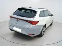 Usado Seat Leon Reference 116 HP (85 kW) 2021 Branco Sedan