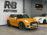 Usado Mini John Cooper Works 231 CV (169 kW) 2017 Naranja Utilitario