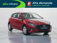 Usado Hyundai i20 84 CV (61 kW) 2023 Rojo Utilitario
