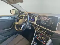 Usado VW T-Roc Life 150 CV (110 kW) 2023 Gris / plata SUV