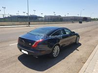 Usado Jaguar XJ Premium Luxury 275 CV (202 kW) 2011 Azul Berlina