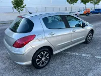 Usado Peugeot 308 120 CV (88 kW) 2008 Gris / plata Berlina