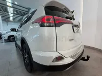 Usado Toyota RAV4 Hybrid Advance 197 CV (144 kW) 2017 Blanco SUV