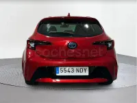 Usado Toyota Corolla Active 140 CV (102 kW) 2025 Rojo Berlina